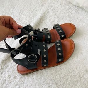 American eagle gladiador sandals